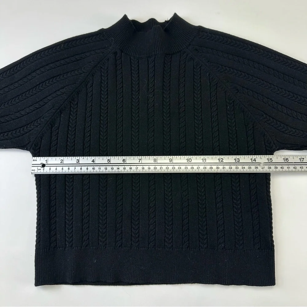 Aritzia Sunday Best cable knit mock neck crop sweater Large minimalist Classic - Picture 12 of 13